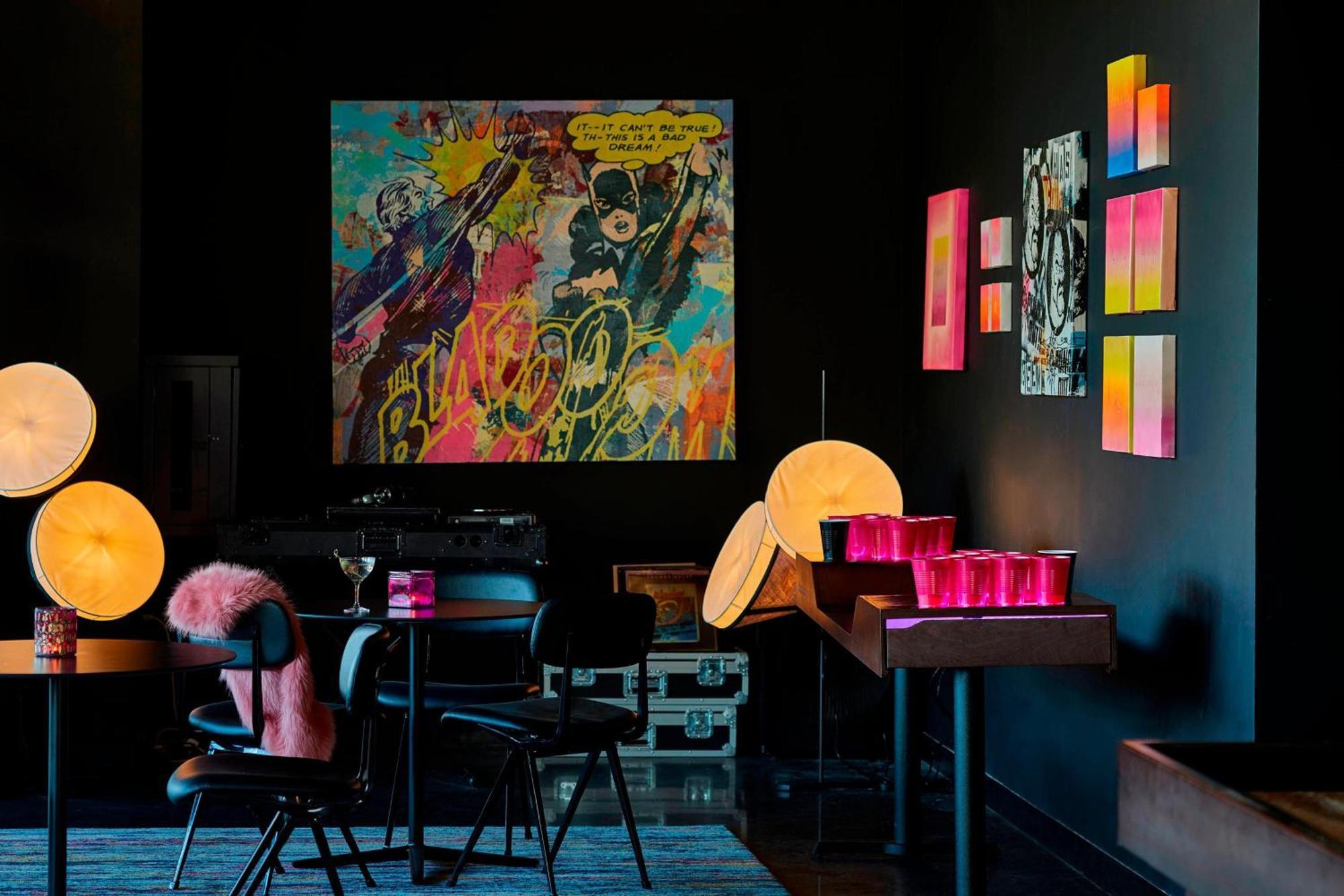 Moxy Minneapolis Uptown Bagian luar foto