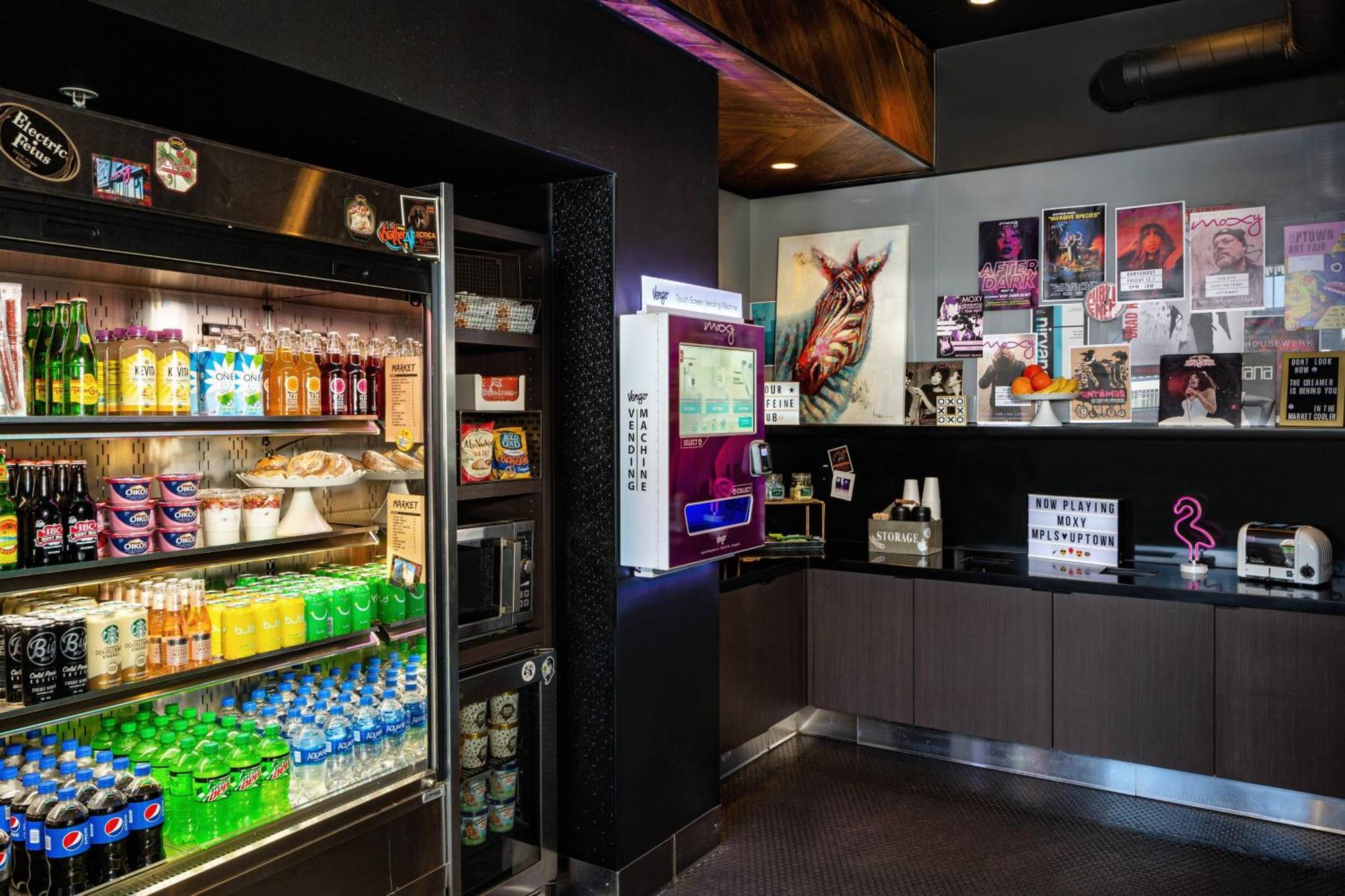 Moxy Minneapolis Uptown Bagian luar foto