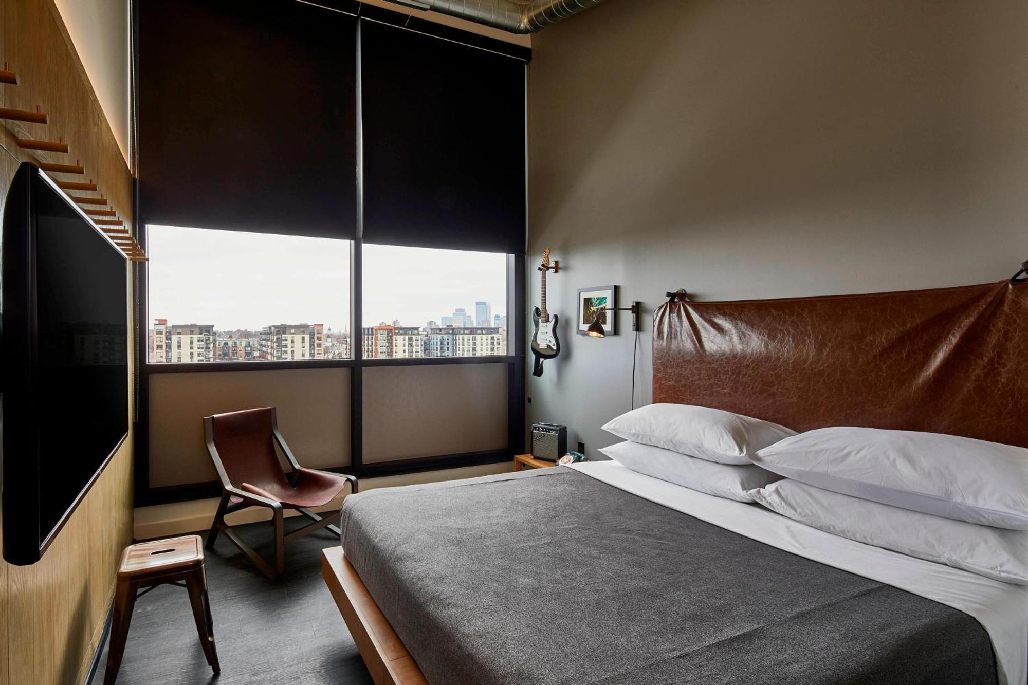 Moxy Minneapolis Uptown Bagian luar foto